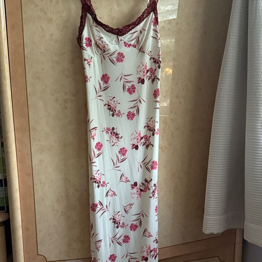 Floral Lace-Trimmed Maxi Dress